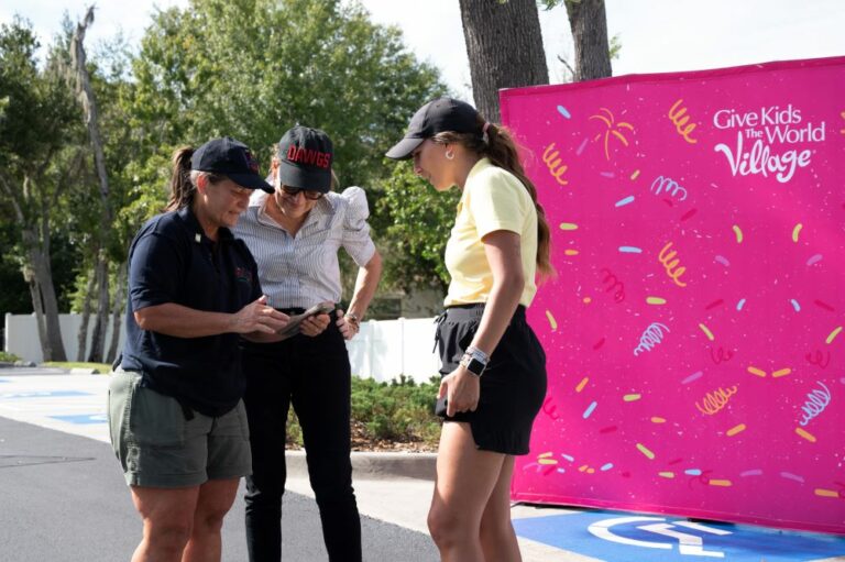 GKTW president and development representative consulting with Tammie Fontaine on the Florida truck pull setup