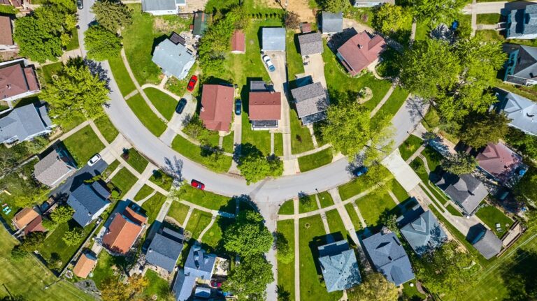Aerial view of a planned community.
